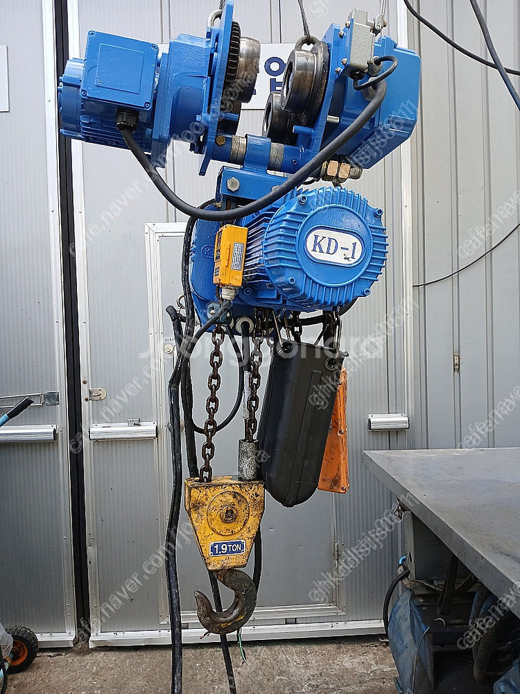 극동 호이스트 1.9톤 4주식 팝니다.--1