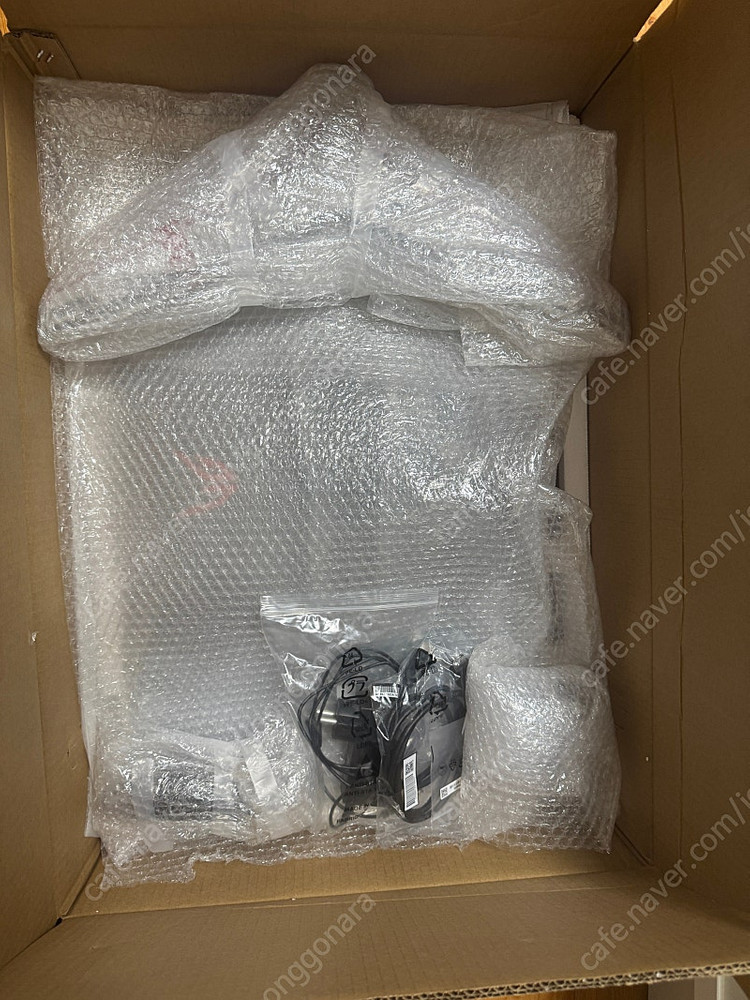 LG 27GN800 모니터 판매합니다. (부품용) 이미지