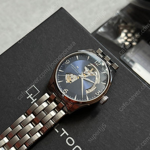 해밀턴 재즈마스터 오픈하트 42mm 청판