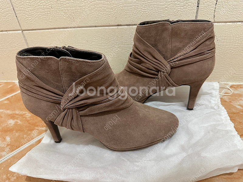 일본 백화점 구매 스웨이드 앵글부츠 240 (245)--1