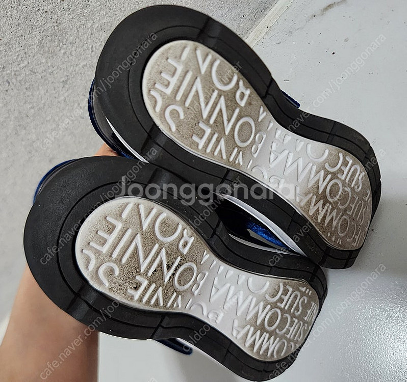 슈콤마보니 문빔 스니커즈 230 고세 바바라--4