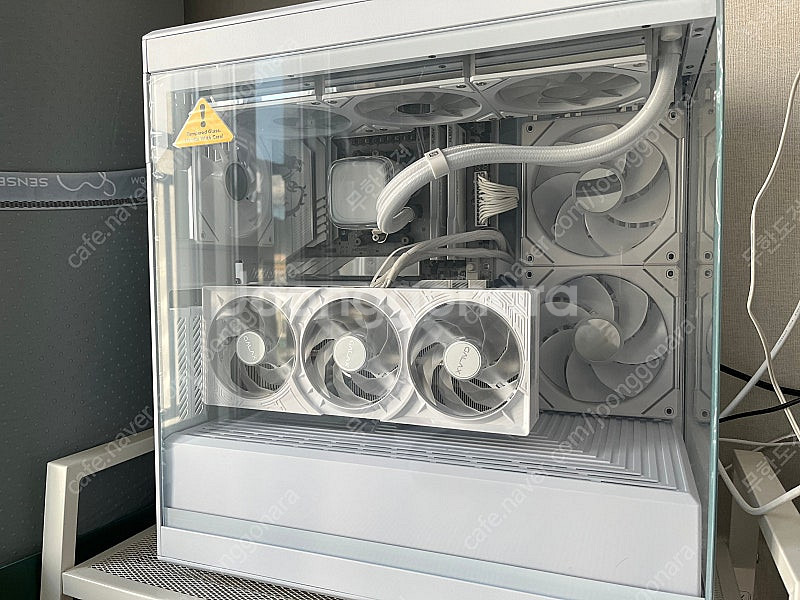 9800x3D 5080 xl2586x 다른구성품 풀셋--0