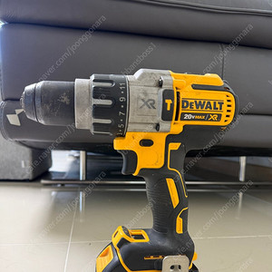 디월트 DCD996 20V MAX 드릴 본체