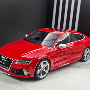 1:18 미크 아우디 RS7 다이캐스트 팝니다.