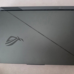 ASUS ROG Strix G18/G814JIR 게이밍 노트북