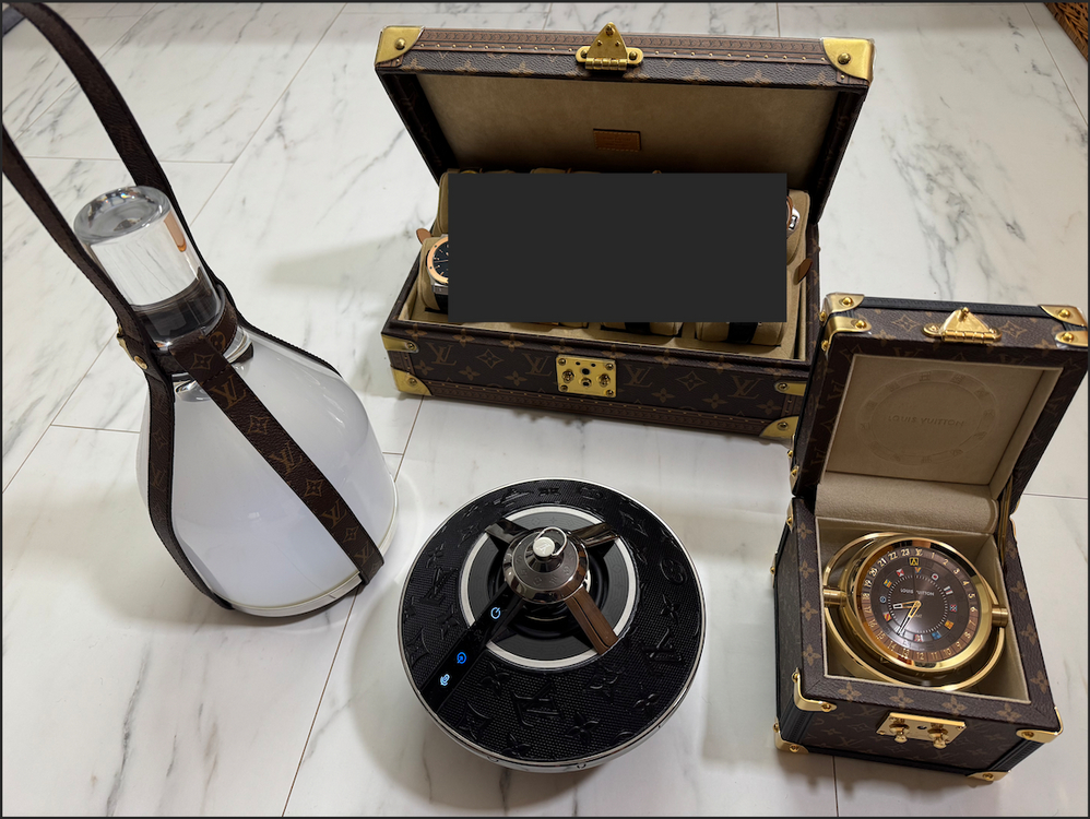 루이비통 호라이즌 라이트 업 스피커 블랙 판매합니다 이미지