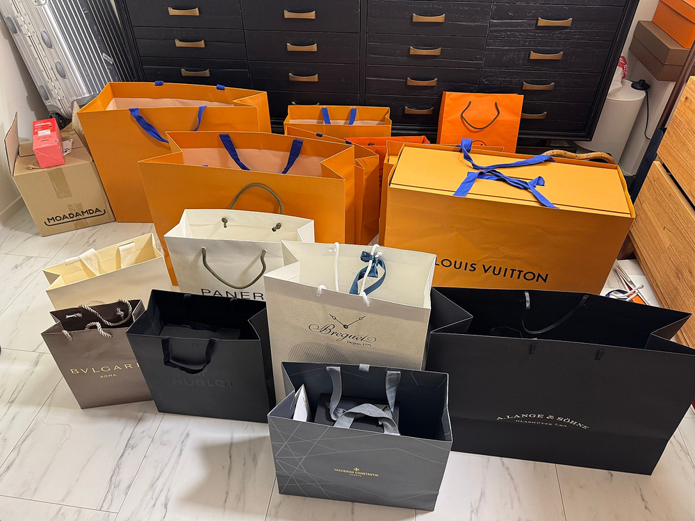 루이비통 호라이즌 라이트 업 스피커 블랙 판매합니다 이미지