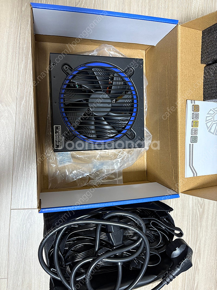슈퍼 플라워 1000W 플래티넘 파워 판매 합니다.--1