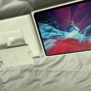 iPad Pro 12.9형 4세대 실버(wifi/128G)