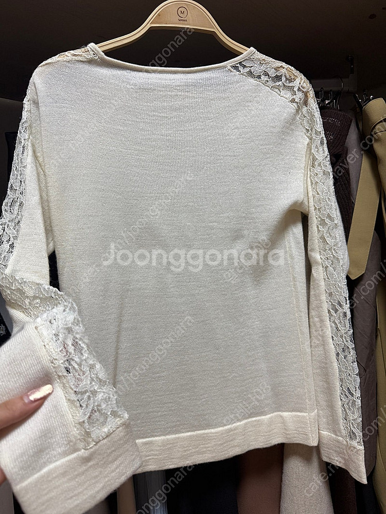 DKNY 택포함 보관만 한 새상품--1