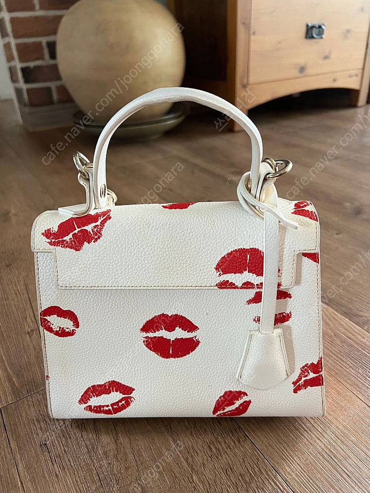 플레이노모어 태연 가방 이미지