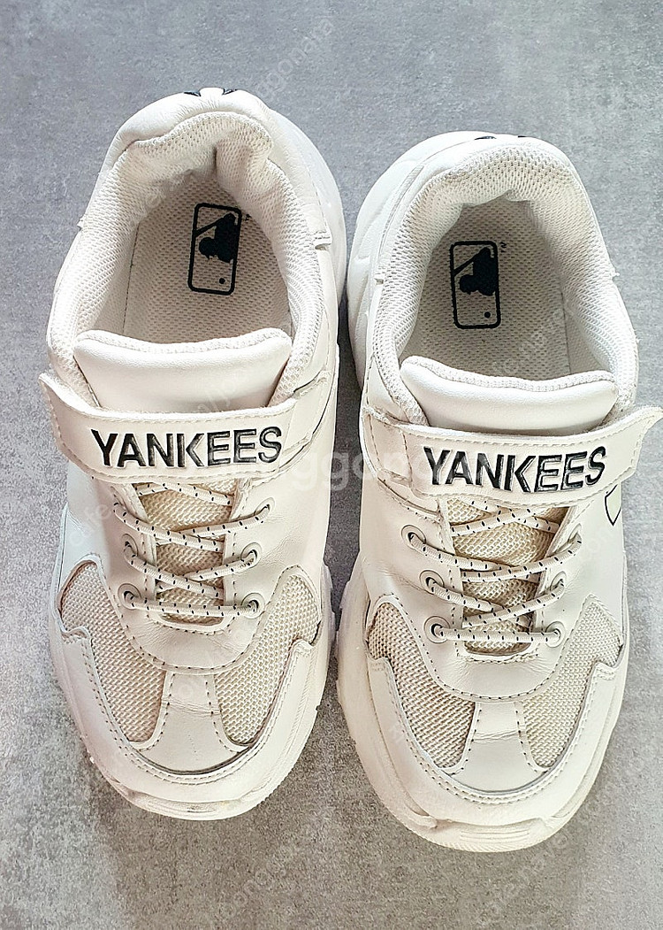 MLB 키즈 Yankees 운동화 210사이즈--0