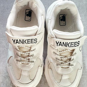 MLB 키즈 Yankees 운동화 210사이즈
