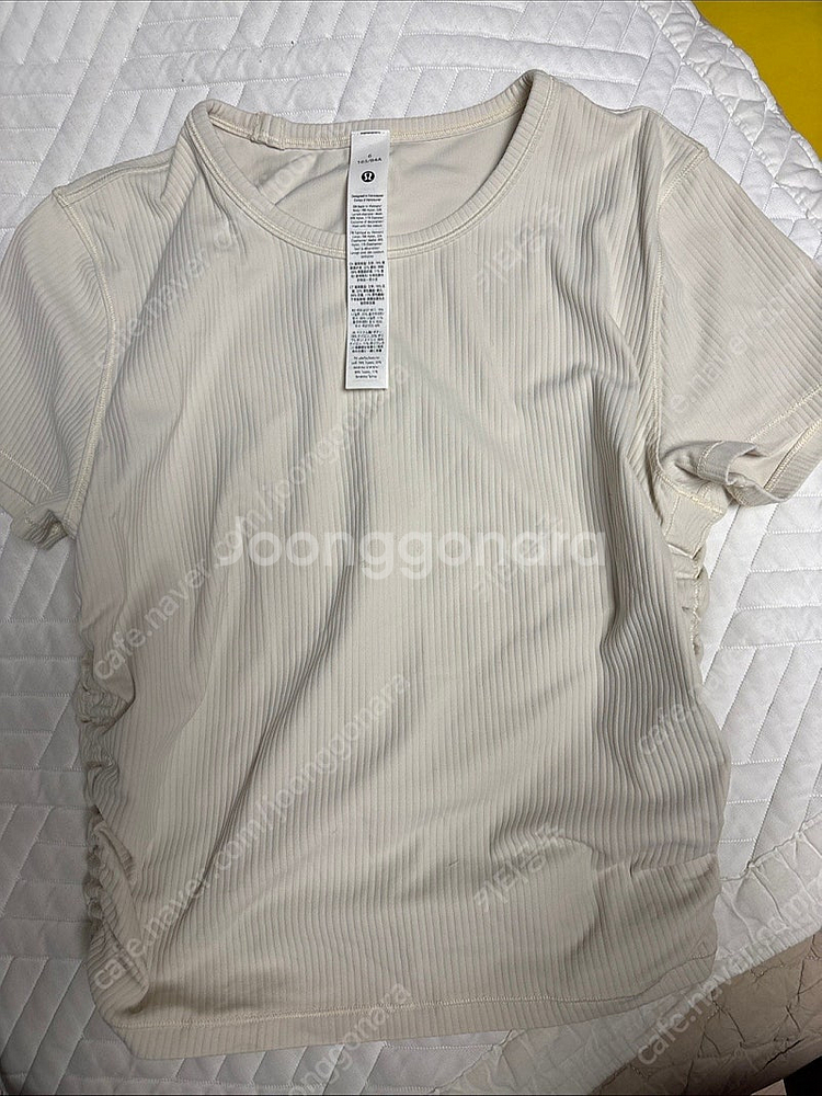 룰루레몬 상의--0