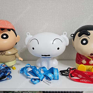 짱구 컨테이너 보관함 3종 판매합니다.