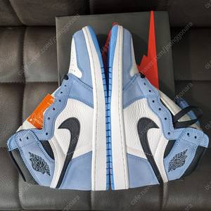 나이키 조던 1 유니버시티 블루 유블