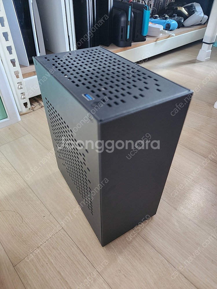 라이젠 9600X GTX1660TI SFF ITX 미니게이밍PC를 판매합니다--1