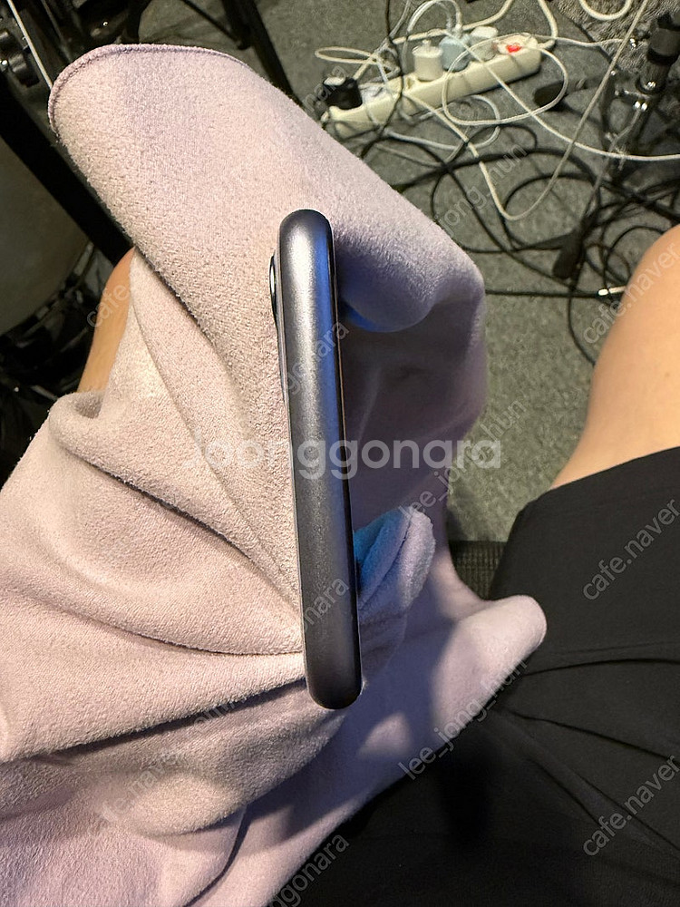 아이폰 11 128기가 퍼플 A급 팝니다--4