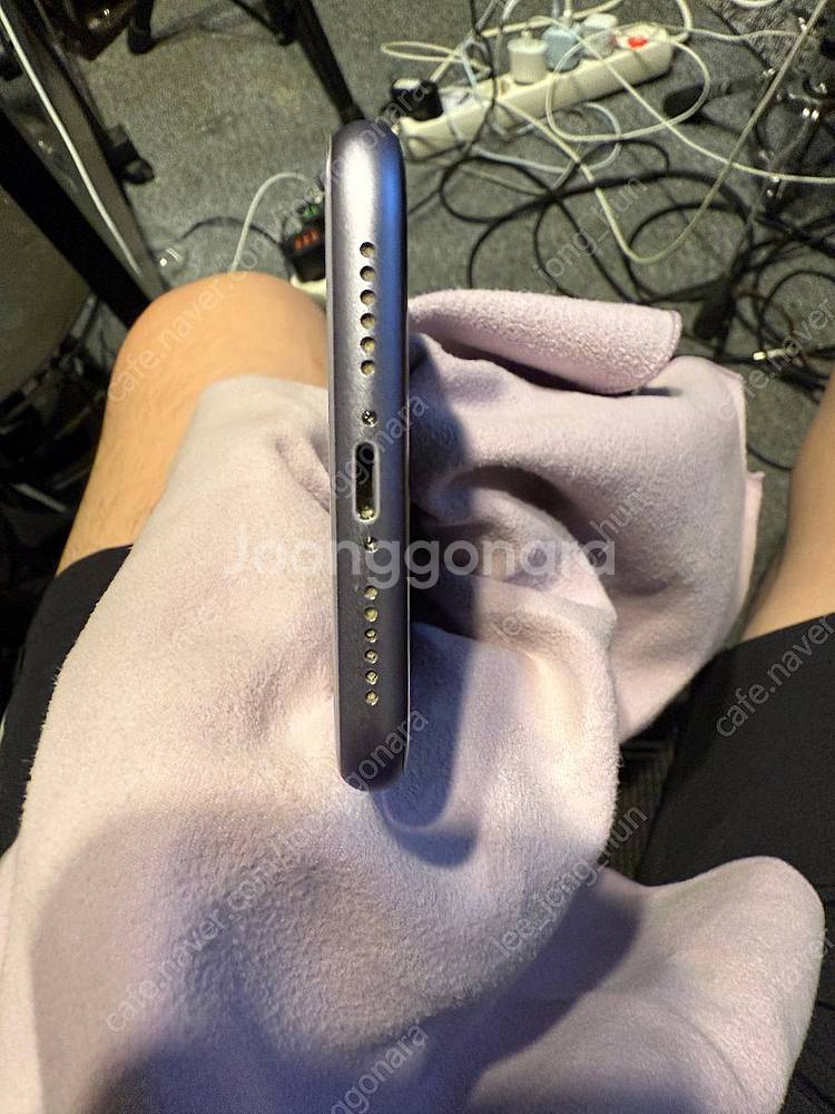 아이폰 11 128기가 퍼플 A급 팝니다--5