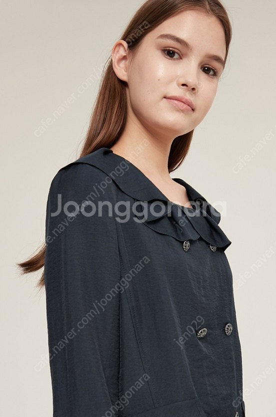 마인 MINE 프릴넥 블라우스 (82사이즈)--5