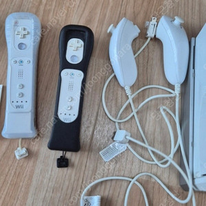 닌텐도 위 (wii) 2인풀셋 시디 8장 포함 . 위핏포함 판매