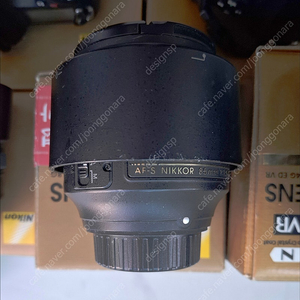 니콘 랜즈 85mm F1.8 판매 합니다