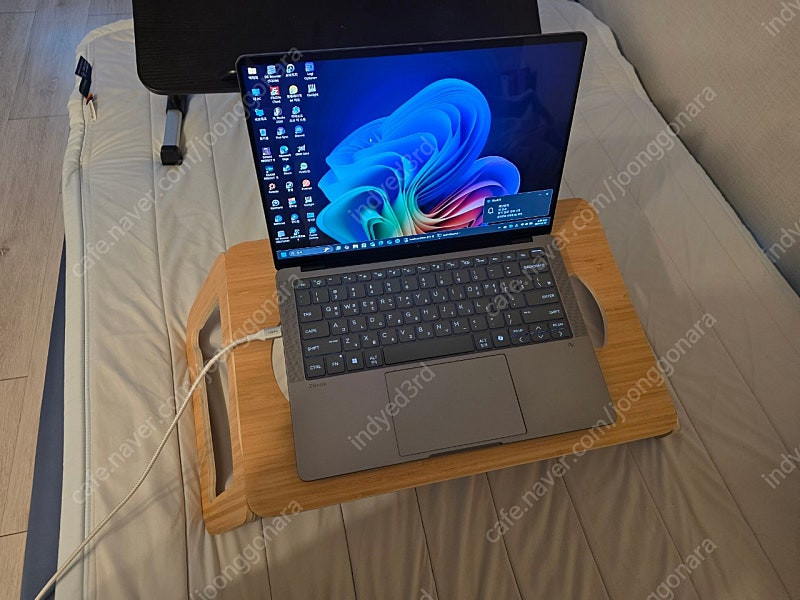 HP ZBook Ultra G1a OLED 국내 정발--0