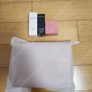 헤라 센슈얼 누드 글로스 422 란제리 (래디언스 프라이머, 아이 글리터, 헤라 분홍 파우치)
