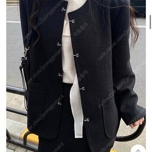 킨다베이지 비트라 버클 트위드자켓 블랙