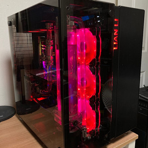인텔 i7-6950x , x99 Rampage edition10 , gtx titan x pascal 커스텀 수냉