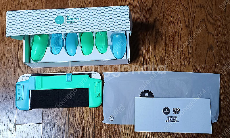 스컬앤코 스위치 OLED 동물의숲 그립케이스 팝니다.--1