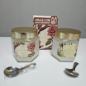 PLU 바디스크럽 대형 500g 2종 2개 있어요 정가 23000씩