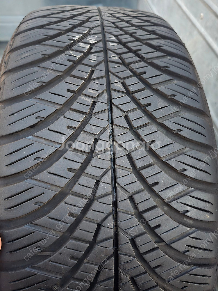 포터2 최상급! BMW F10 520D 순정정품 블래유광 17인치+타이어까지 2짝 팝니다~--7