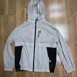 뉴발란스 바람막이 150