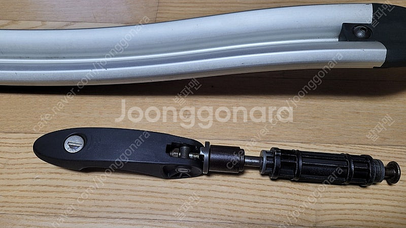 툴레 561 자전거 캐리어, 액슬 포크 장착 가능...--3