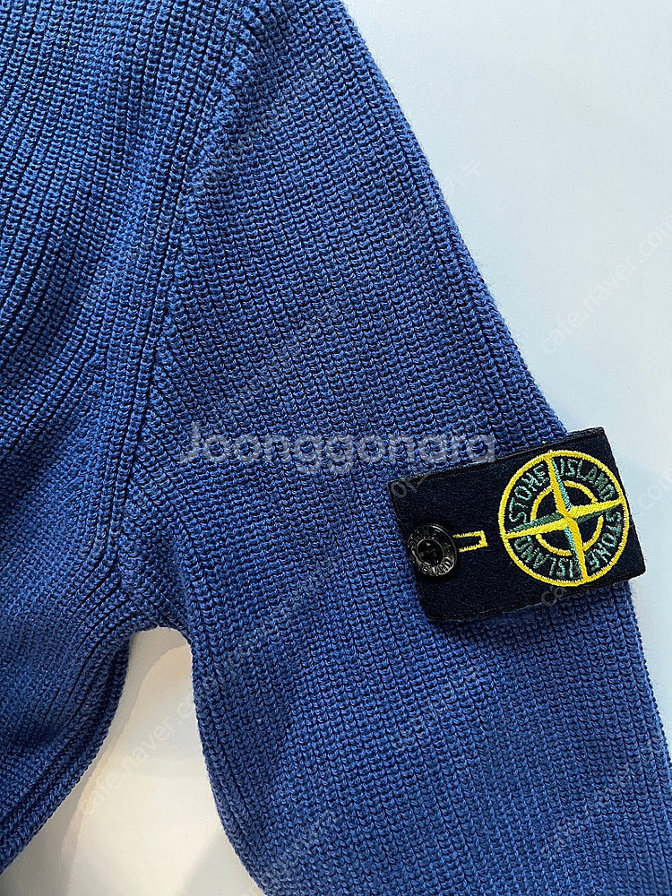 [판매중] 스톤아일랜드 주니어 니트집업 8세 블루 (새상품 택포함)--2