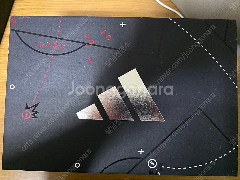 프레데터 엘리트 FT FG 280 베컴 새상품/아디다스프레데터엘리트 FG 폴드 오버 텅 Moments 한정판 JH9...--4