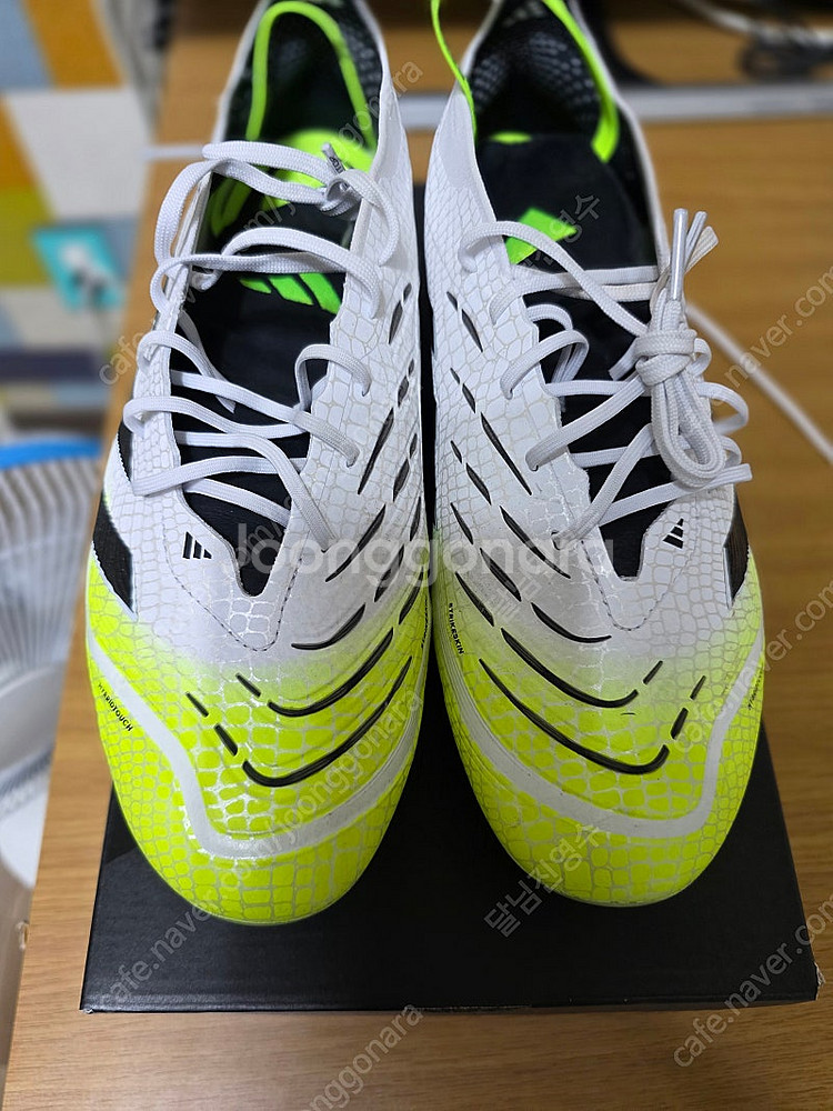 프레데터 엘리트 FT FG 280 베컴 새상품/아디다스프레데터엘리트 FG 폴드 오버 텅 Moments 한정판 JH9...--6