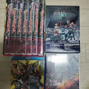 디케이드DVD(본편+극장판)+잡지.오즈식완메달 일괄팝니다