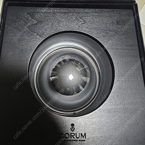 정품 ] CORUM 코럼 코룸 시계 박스 판매합니다 :)