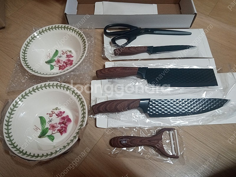 새 제품 칼 가위 5종과 포토메리온 오토밀 볼 2종 전부 택포함 29,000원 입니다.--3