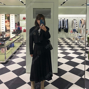 11am 스티치 자켓, 주름스커트 셋업 :)