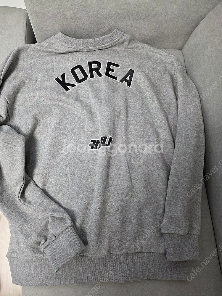 오버더피치x카시나 코리아 스웻셔츠 2XL 한정판 맨투맨 새상품 팝니다.--2