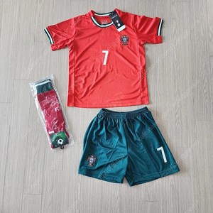 (당일발송) 호날두 포르투갈 키즈 축구 유니폼 새제품 이에요
