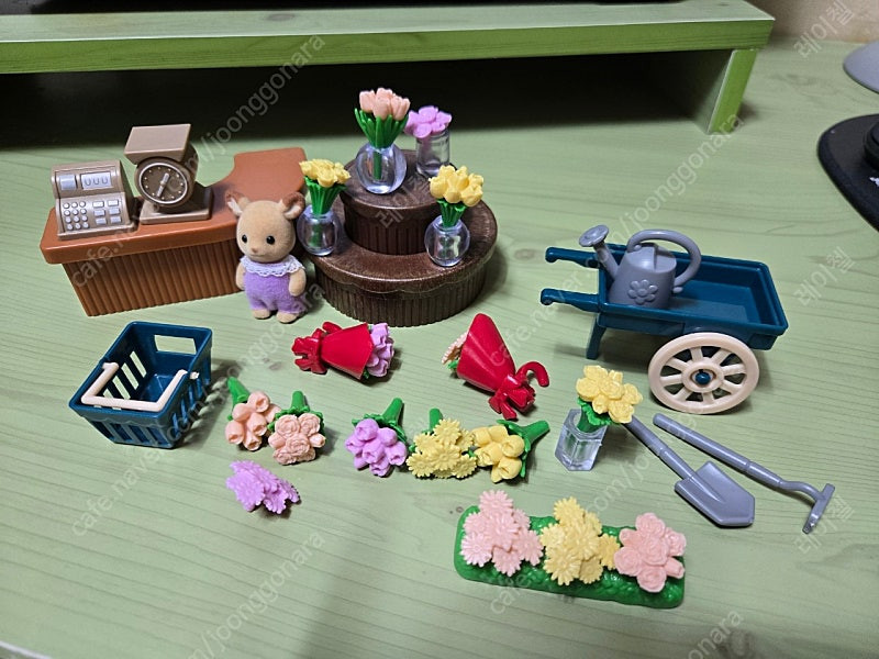다이소 꽃집 미니어쳐 실바니안 미포함 이미지