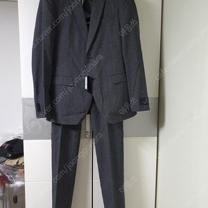 (새상품) 존 바바토스 John Varvatos 수트. 띠어리 산드로 타임옴므 솔리드옴므 시스템옴므 준지 알레그리