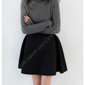 ODD LINE 오드라인 블랙 플레어 스커트