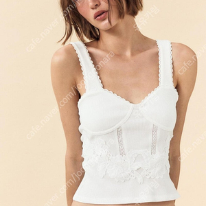 ZARA 자라 레이스 트리밍 탑, 레이스 트리밍 코르셋 스타일 탑, 자라 레이스 탑, 레이스 나시 이미지