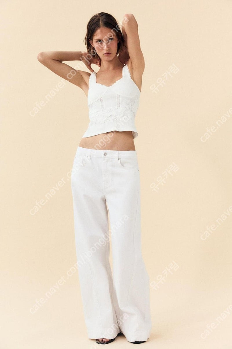 ZARA 자라 레이스 트리밍 탑, 레이스 트리밍 코르셋 스타일 탑, 자라 레이스 탑, 레이스 나시 이미지