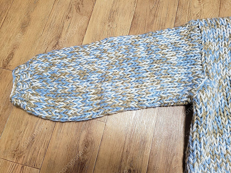 타라바이모션 니트,메이비베이비 hear맨투맨티,필로컬리 블라우스,H8 울팬츠,아우로 가디건,자라 데님원피스,비안키미...--5